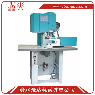 JD-918 自動(dòng)釘登山(shān)扣機(jī)